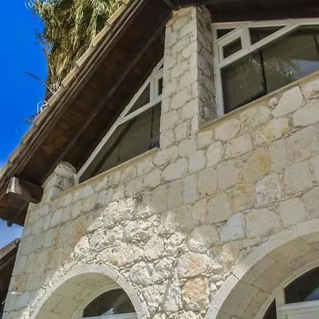 Saint Andronikos House * Γουδί