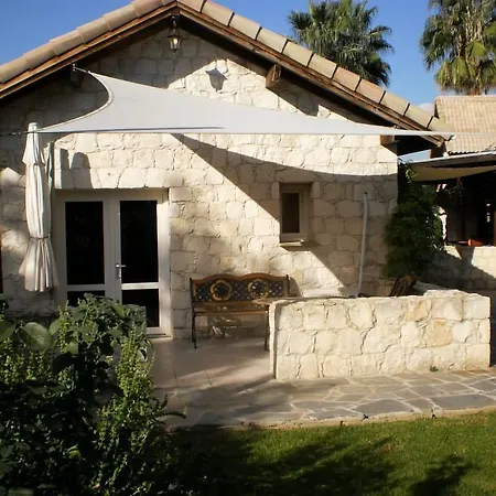 Villa Saint Andronikos House *